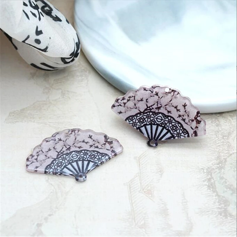 10Pcs/lot New Resin Double Hole Print Fan Charms Acrylic Beads Connectors Diy Ornament Biżuteria do włosów Akcesoria do tworzenia biżuterii