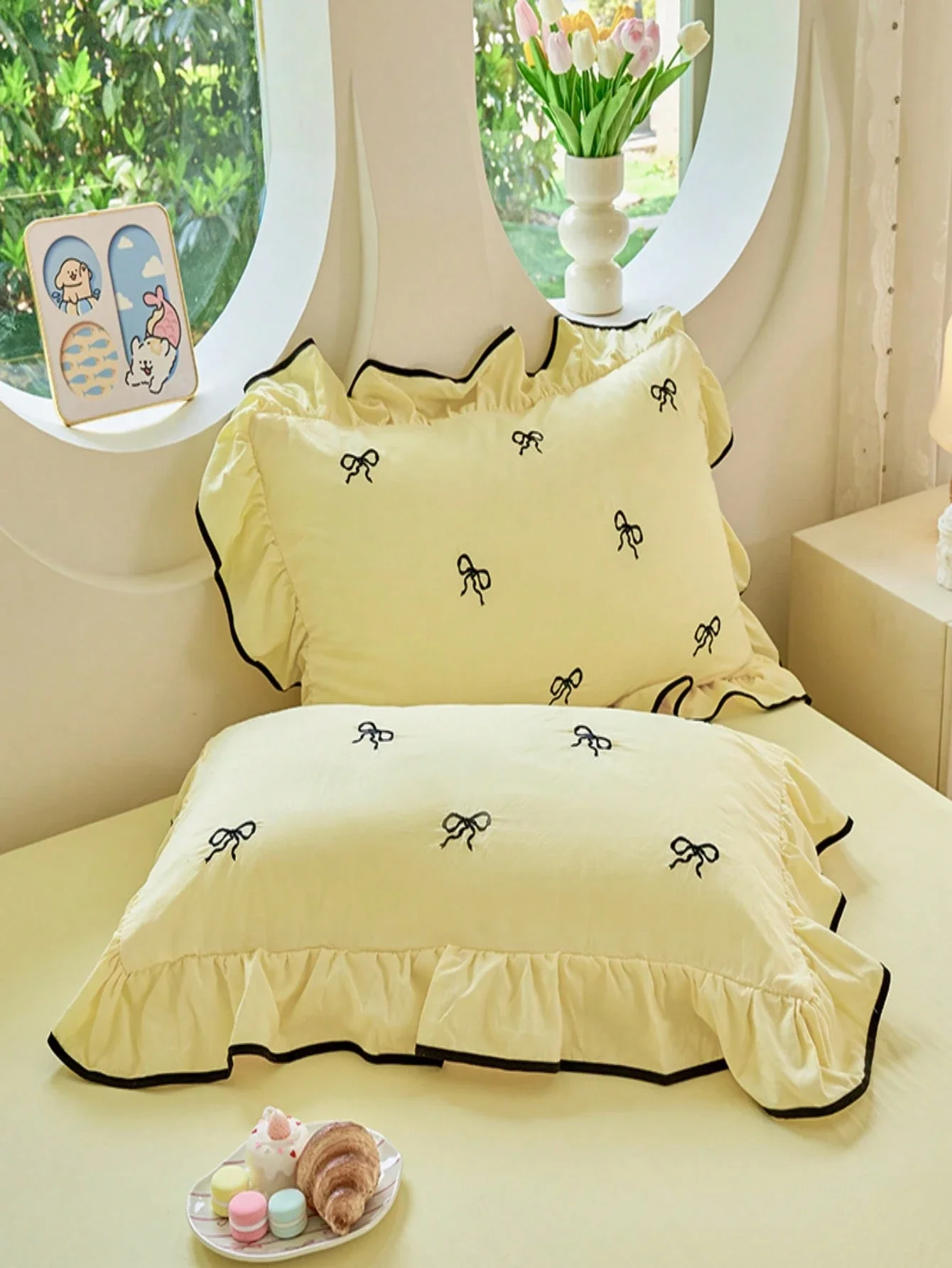 

3pcs Ruffled Embroidered Bowknot Duvet Cover Set Soft Fabric With Zipper Tie Adult Bedding