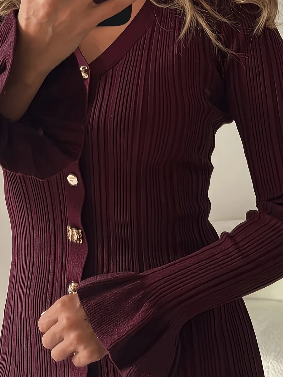 VGH فساتين محبوكة كلاسيكية على الطراز الفرنسي للنساء بياقة على شكل V وأكمام طويلة وخصر عالٍ فستان أنيق ثنيات موضة نسائية جديدة #5