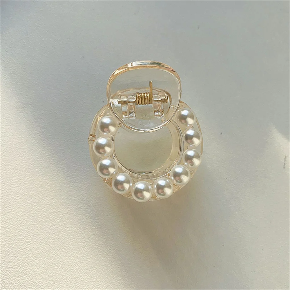 Sweet Mini Round Pearl Hair Clips for Women Girls Hair Claw Chic Barrettes Claw Crab Hairpins Styling Fashion Hair Accessories