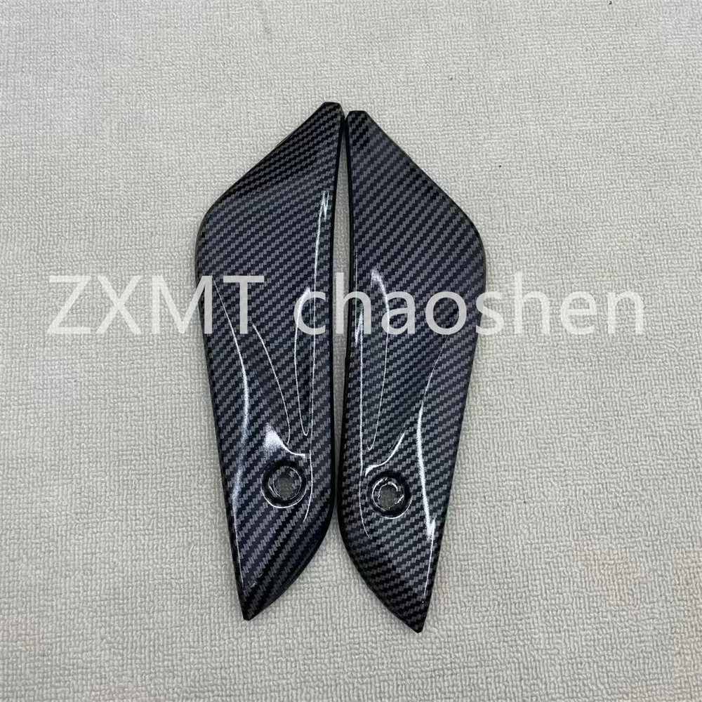 ABS motorcycle fairings are suitable for the short plates of CBR1000RR fuel tanks with carbon fiber paint from 2004 to 2007