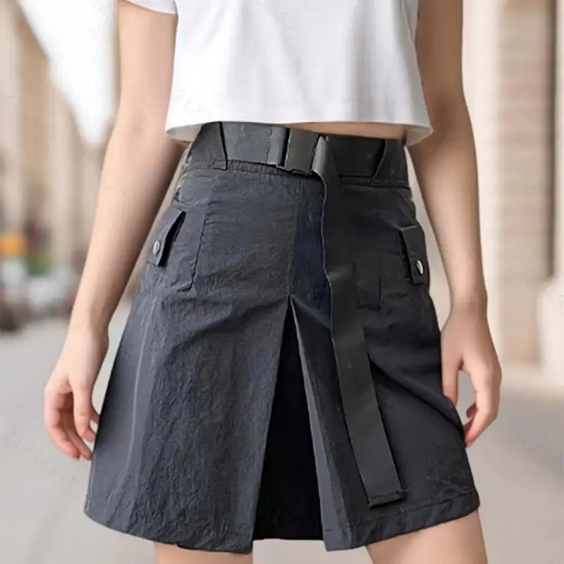Jupe courte trapèze taille haute pour femmes, avec ceinture réglable, poches latérales et ourlet fendu, tenue polyvalente noire décontractée pour dame de bureau