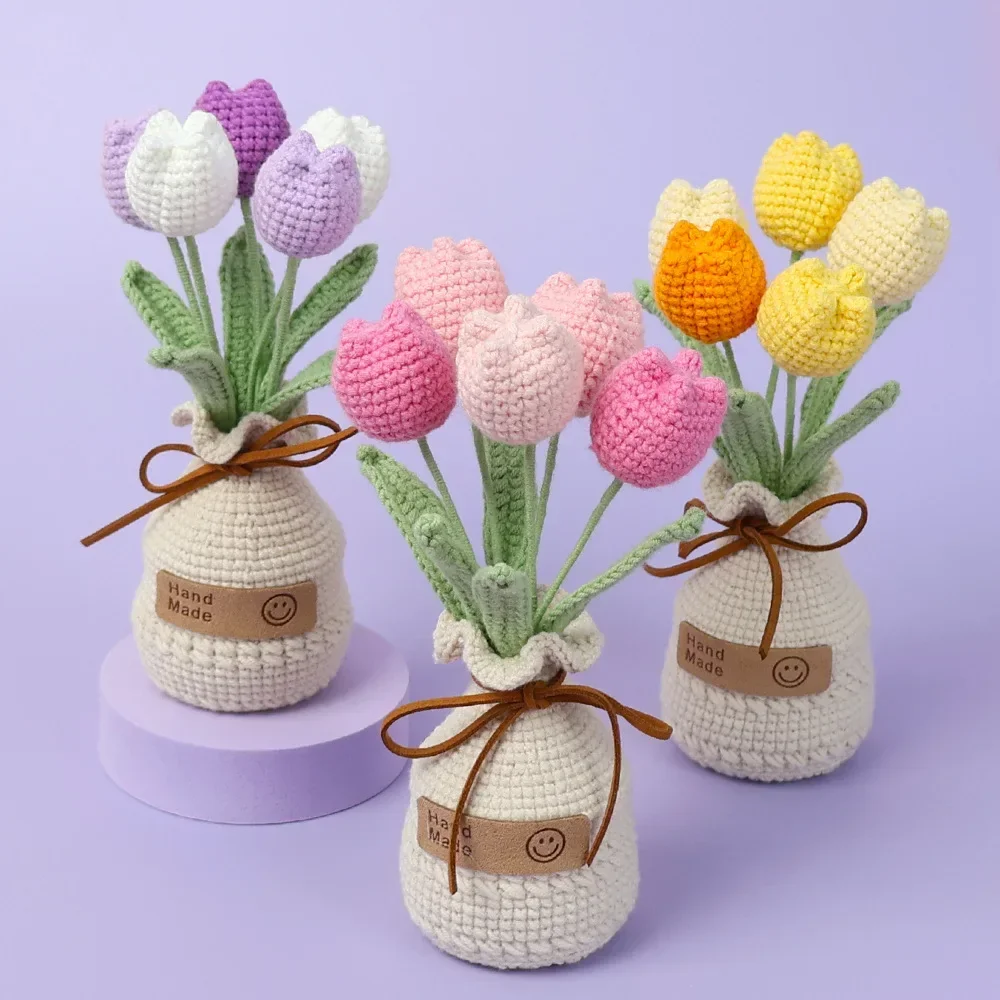 Women Artificial Crochet Tulip Flowers Potted for Home Decoraction Handmade Mother's Day Gift Wholesales 2024 New Fashion Gift