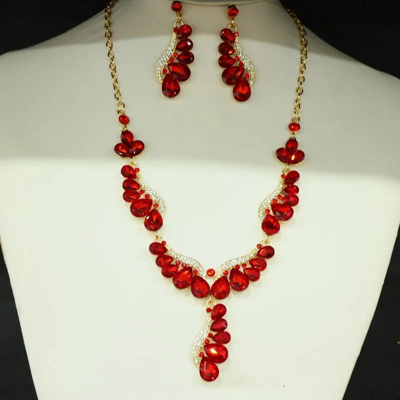 

New High-ice Red Necklace Set, Fashionable and Versatile Ethnic Style Jewelry