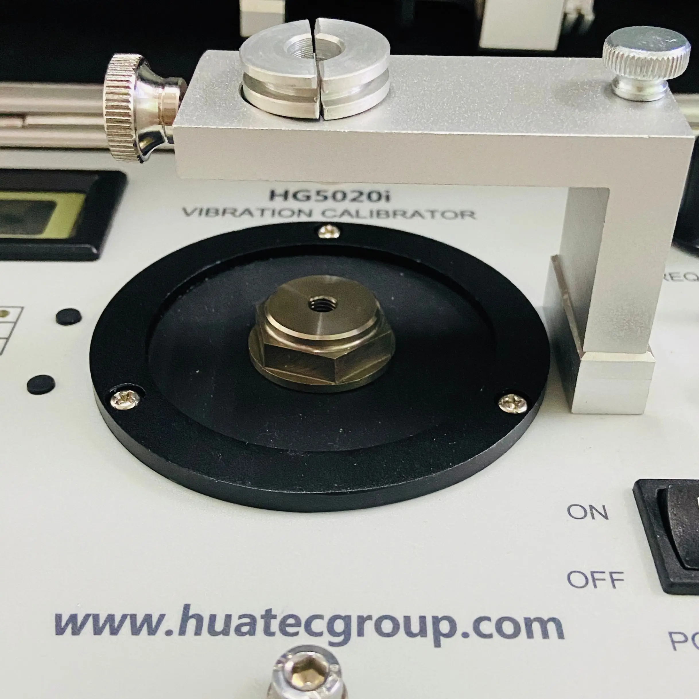 HUATEC Laboratory Vibration Calibration Equipment with Adjustable Frequency HG5020i