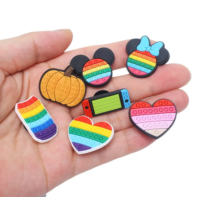 1pc PVC rainbow games Shoe Charm for mujer Ornaments Sandals Accessories Decorations Kids Gift Wholesale