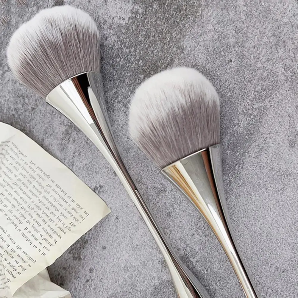 Dust Brush  Convenient Artificial Fiber Silver Tube  Facial Makeup Loose Powder Blush Brush for Daily Life