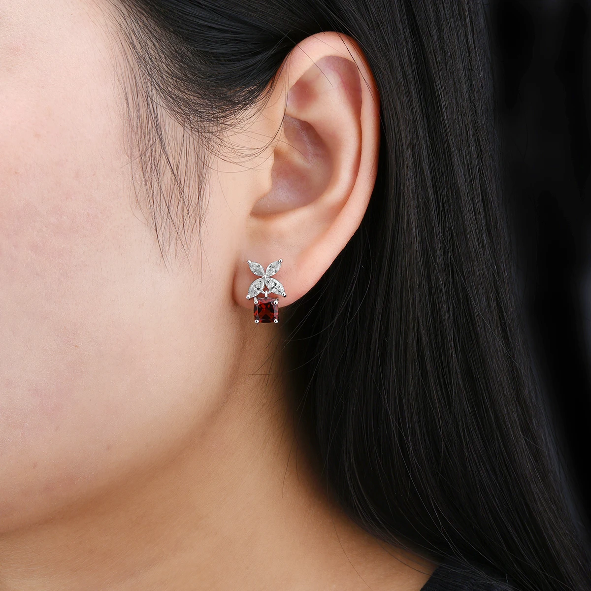 Natural Red Garnet Solid Sterling Silver Stud Earring 2.2 Carats Genuine Birthstone Romantic Fine Jewelry Design S925 Gifts