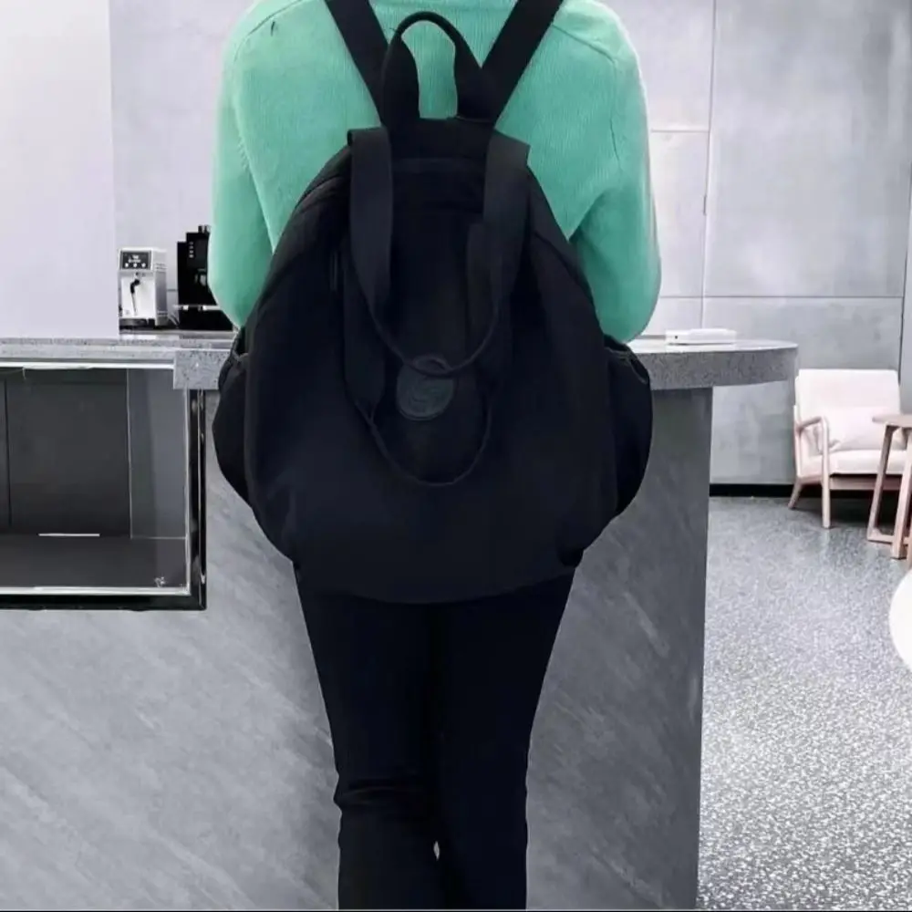 Zaino sportivo in nylon stile coreano casual Borsa a tracolla da viaggio di grande capacità in tinta unita Borsa da fitness in nylon per ragazze