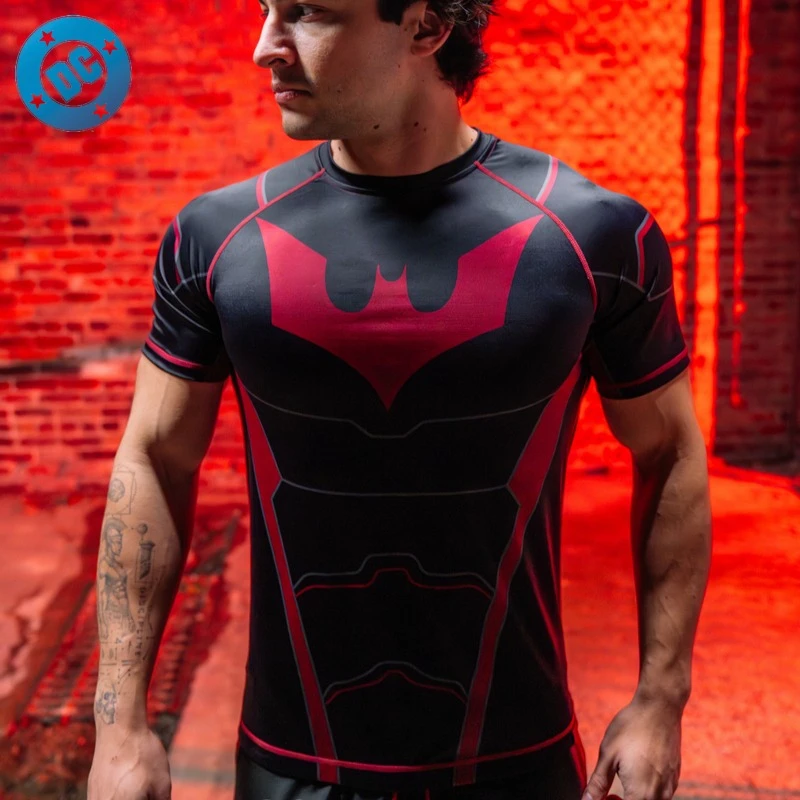 2026 DC Neues Batman Beyond Muscle Sports Kurzarm-Herren-MMA-Serie Fitness-T-Shirt Atmungsaktives und Schnelltrocknendes Design
