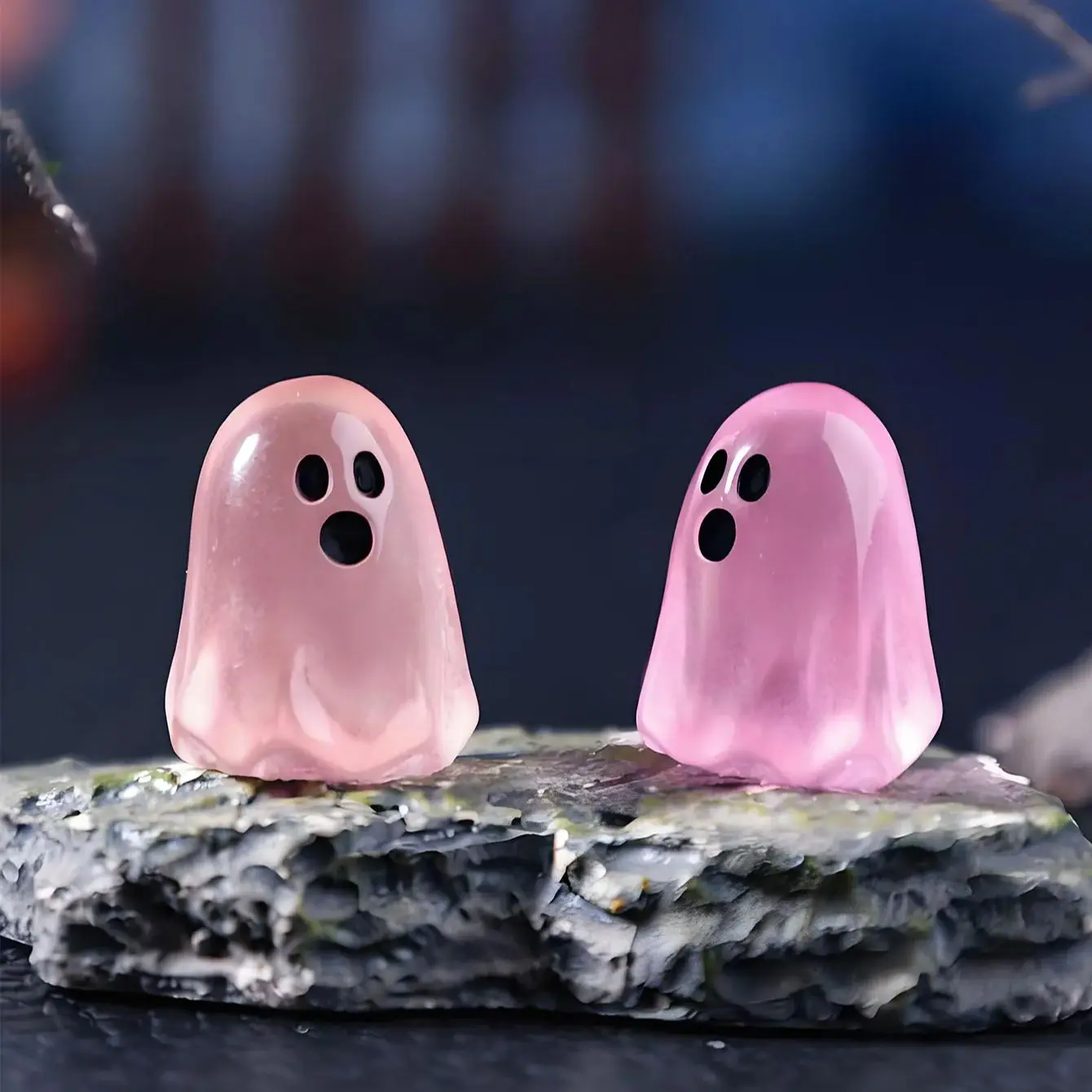 10/20/50pcs Luminous Multicolor Halloween Mini Resin Ghost Glow in The Dark Miniature Figurines Tiny Ornaments Home Decor Party