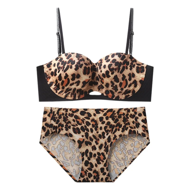 Picture 7: KUCLUT  Invisible Strapless Bra Soft Support Foundation Liquid Lingerie Anti-Slip Gathered Push-Up Comfortable Underwear