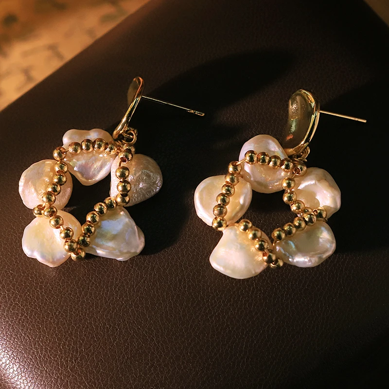 Baroque Natural Pearl Copper Bead Flower Pendant Earrings 18k Gold Plated Luxurious Earrings for Banquet Wedding Wife GE1815 4