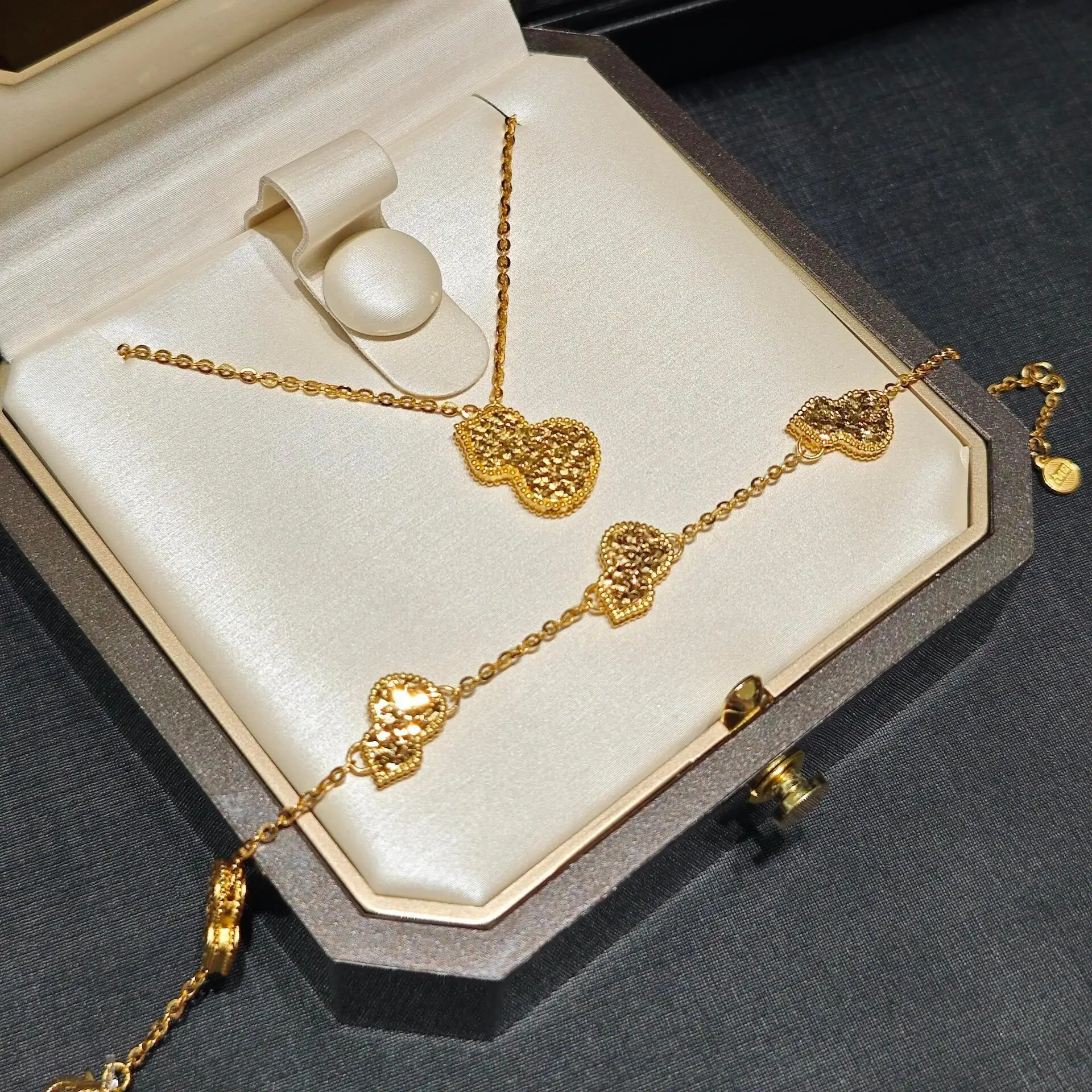 

Набор украшений из золота: ожерелье и браслет «Пять тыкв» с эффектом битого льда, роскошные ювелирные изделия высокого класса для женщин, в стиле золотого магазина