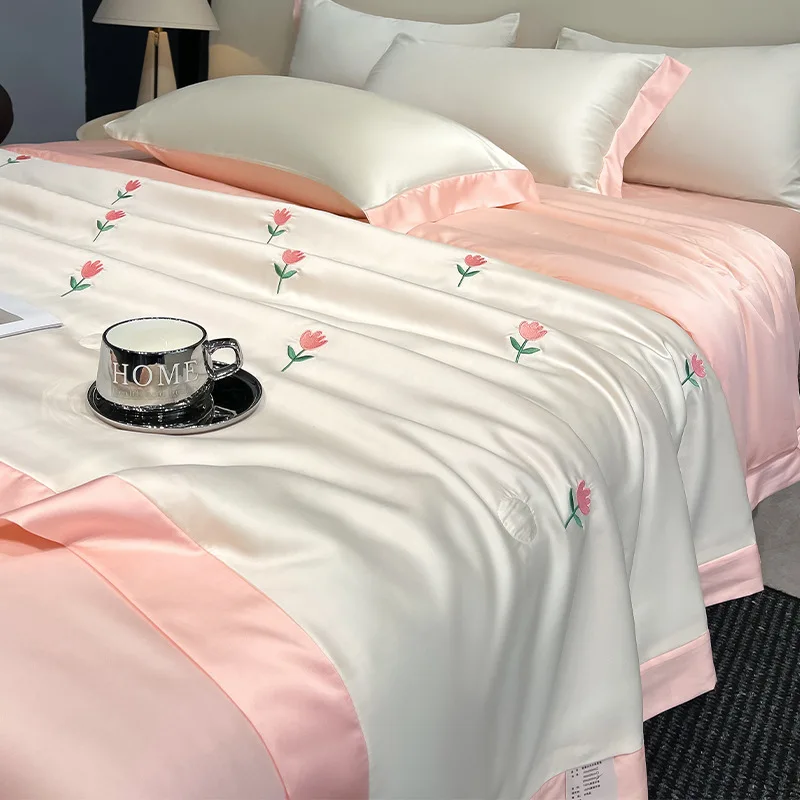 

Luxurious Embroidered Ice Silky Summer Quilt French Naked Sleeping Air Conditioning Quilts Two-Color Skin-Friendly Thin Blanket