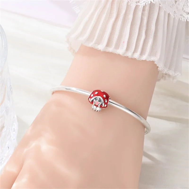 

Hot Sales 925 Sterling Silver Red Mushroom Rabbit Charms Beads Fit Original Bracelet DIY For Women Birthday Cute Jewelry Gifts