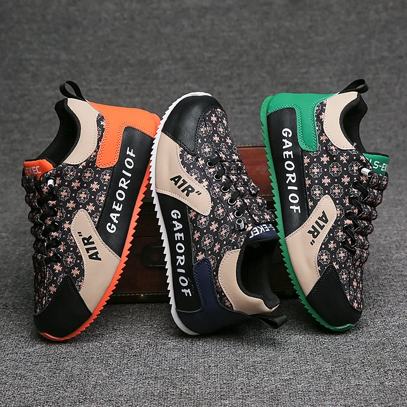 男性スニーカー革新流行平底滑り止めスニーカー宴会旅行カジュアルシューズソフトソール