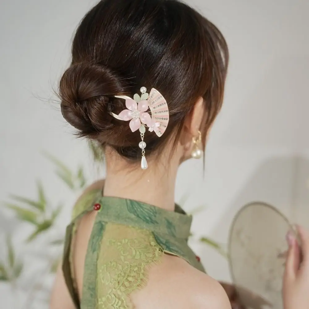 Elegant Floral Flowers Hair Stick Butterfly Tassel U Shaped Hair Stick Pearl Hair Clip Hanfu Hair Stick Girl