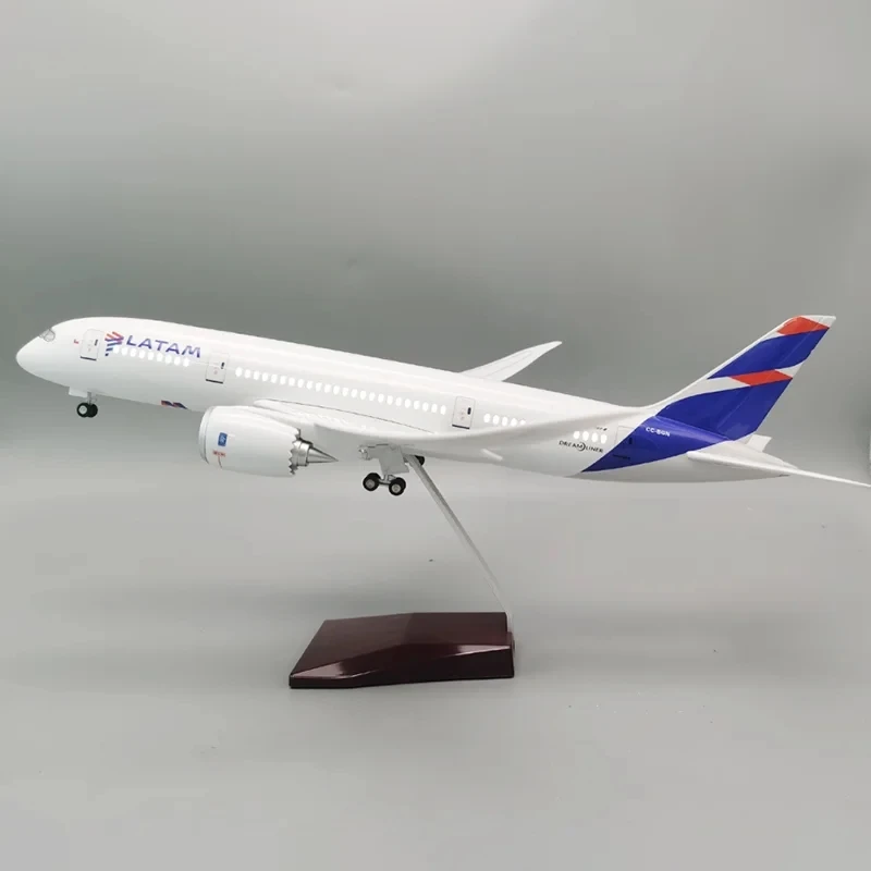 1/130-47CM Chile LATAM Airline Airplane Model Toy 787 B787 Dreamliner Aircraft Plastic Resin Replica Plane Model Toy Collection