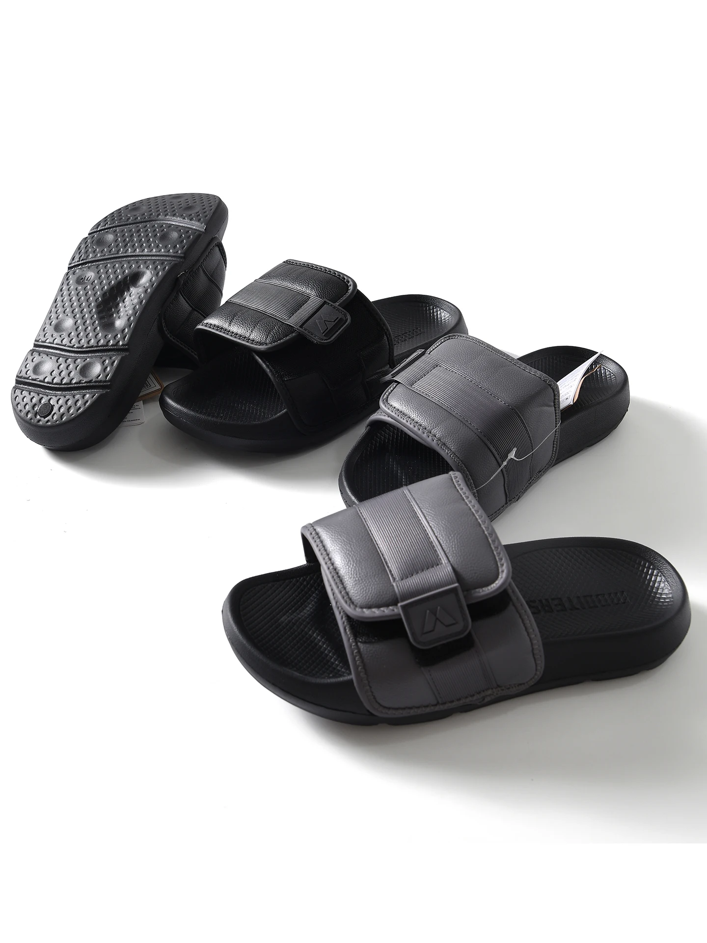 Magic Tape Design Men's Summer Outdoor Slip-On Lightweight Shockproof Anti-Slip Slippers Breathable Comfortable Flat Heel EVA