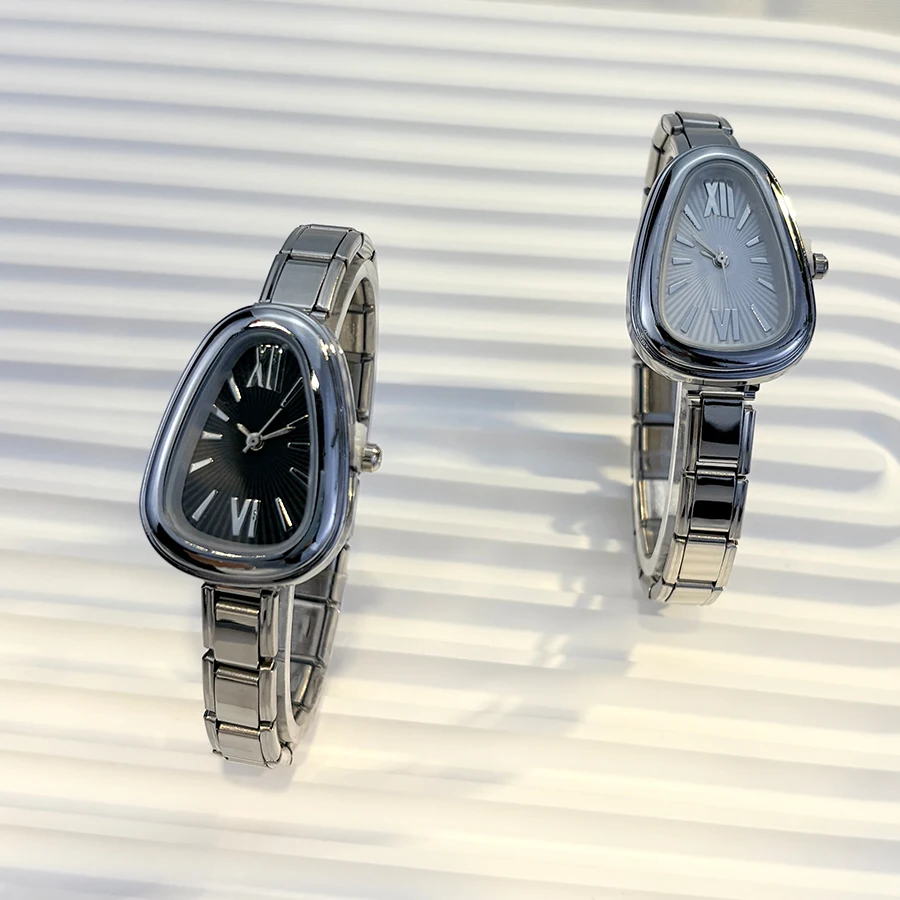 Adjustable Snake Head Watch with Durable Stretch Steel Bracelet