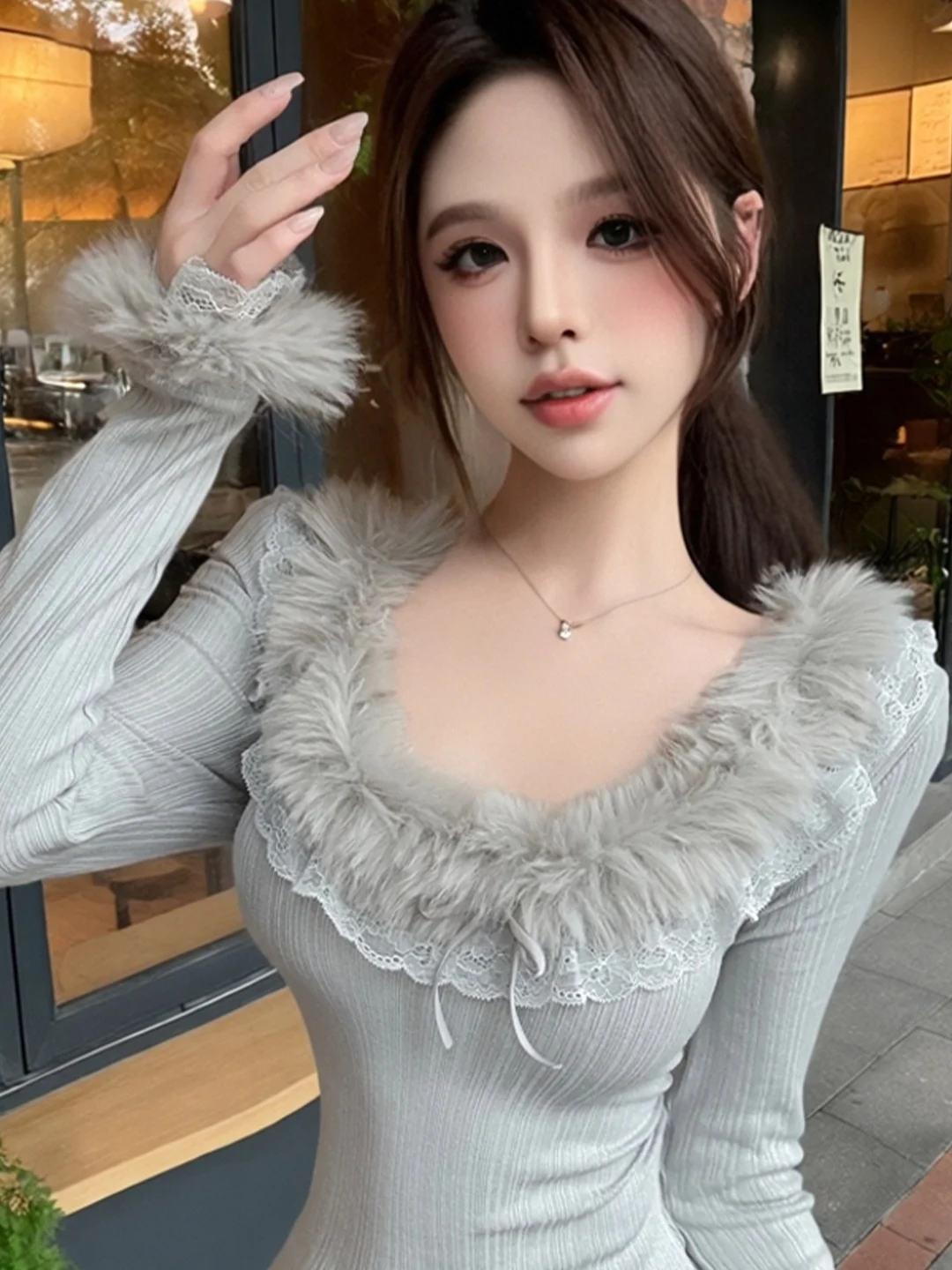 

Sweet Cool Fluffy Fashion Sweet Girl Lace Splicing Lace Trim Plush Design Base Shirt Inner Wear Slimming Top for Women