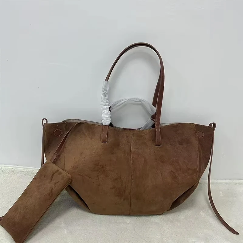 Sac de luxe en daim à une épaule sous les bras pour l'automne/hiver 2025, sac à main de shopping mat, sac fourre-tout