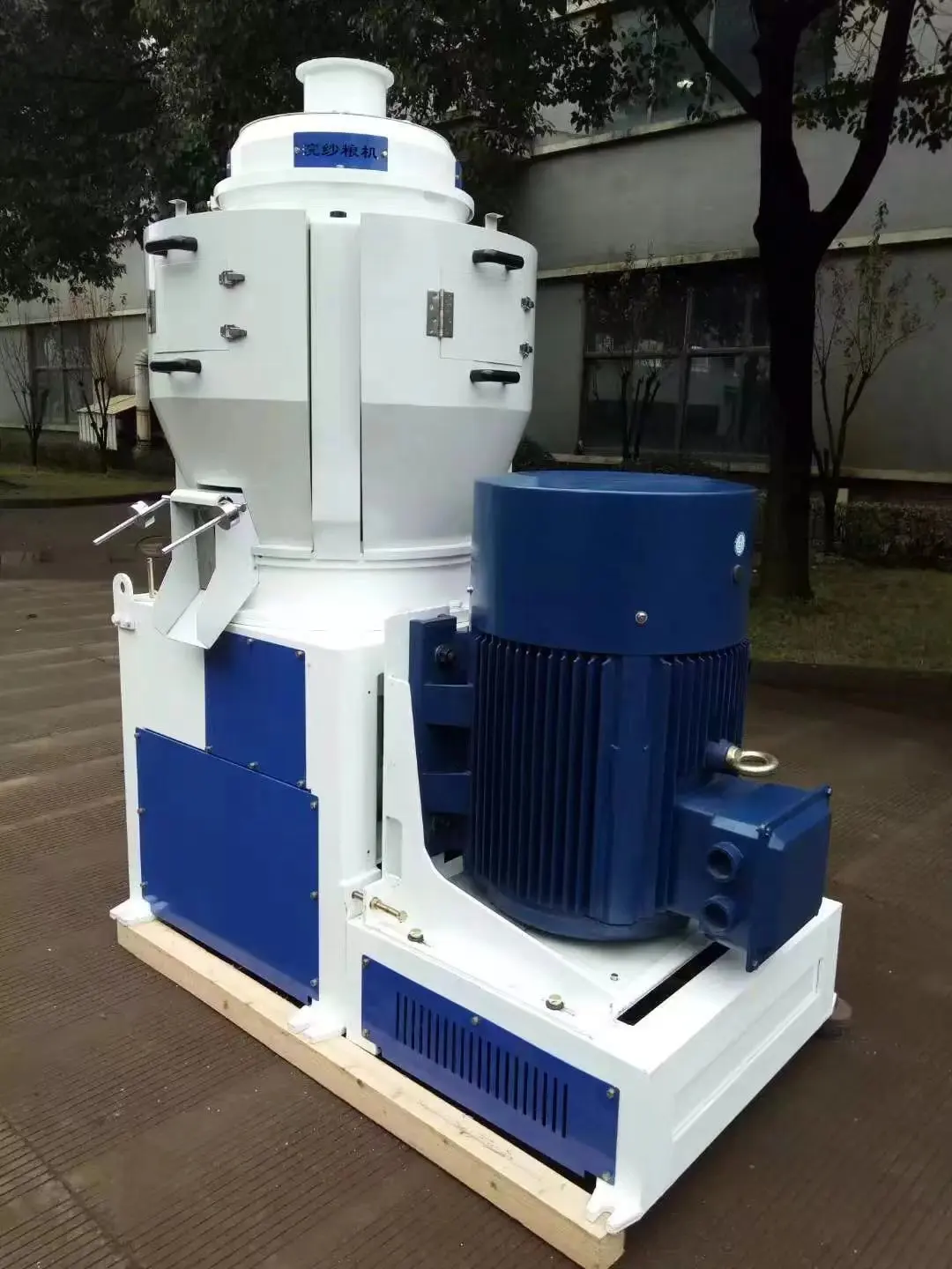 VTA7 MNML46  Emery Roller Rice Whitener Vertical Sand Roll Rice Whitening machine