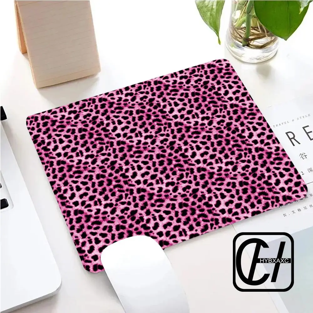 Pink Leopard Print Mouse Pad Small Size Gaming Mouse Pad Gamer Company Keyboard Mouse Mat Carpet Computer Desk Mat HYBXXC