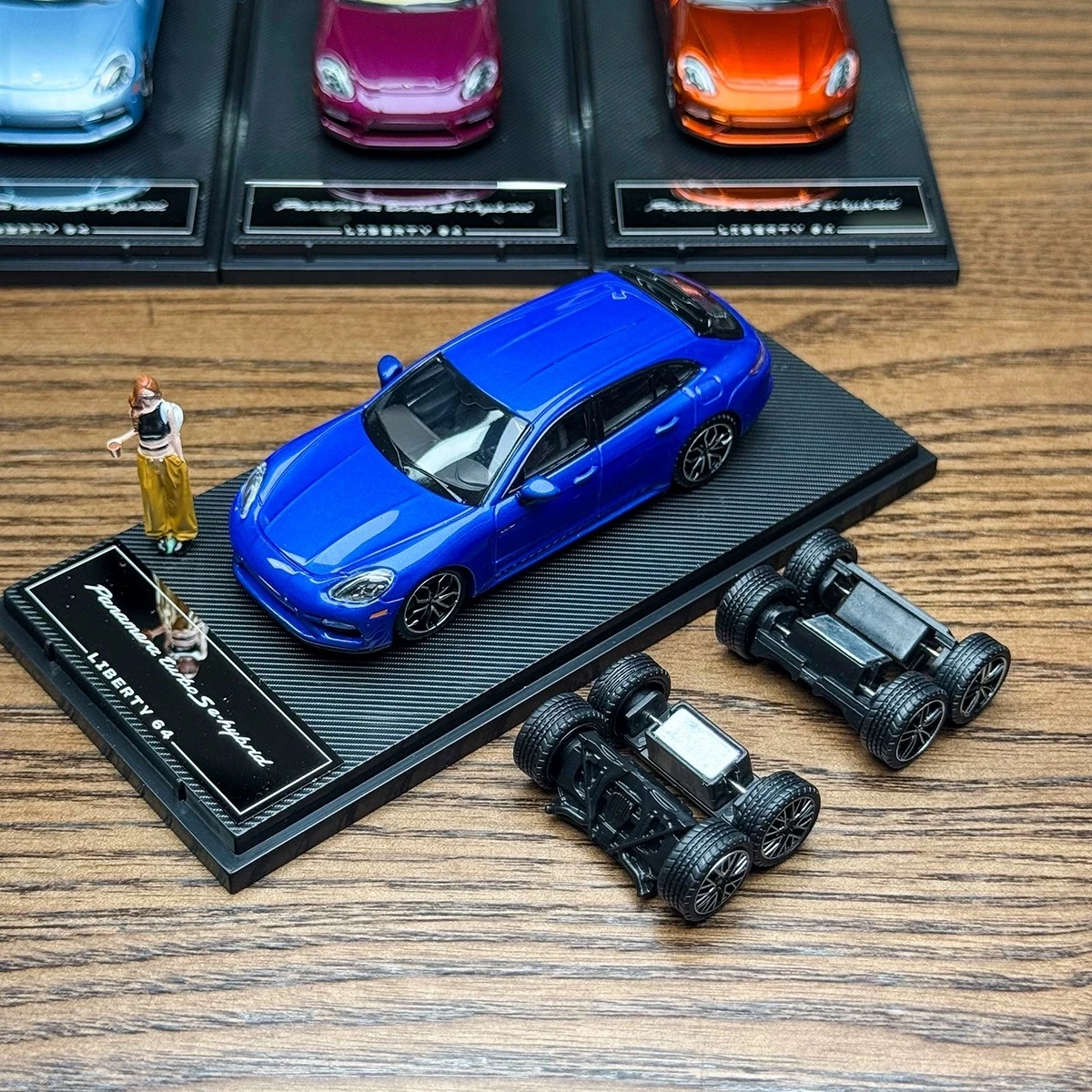 รถยนต์โมเดลหล่อโลหะ Liberty 1:64 Panamera Turbo Turismo Turbo S