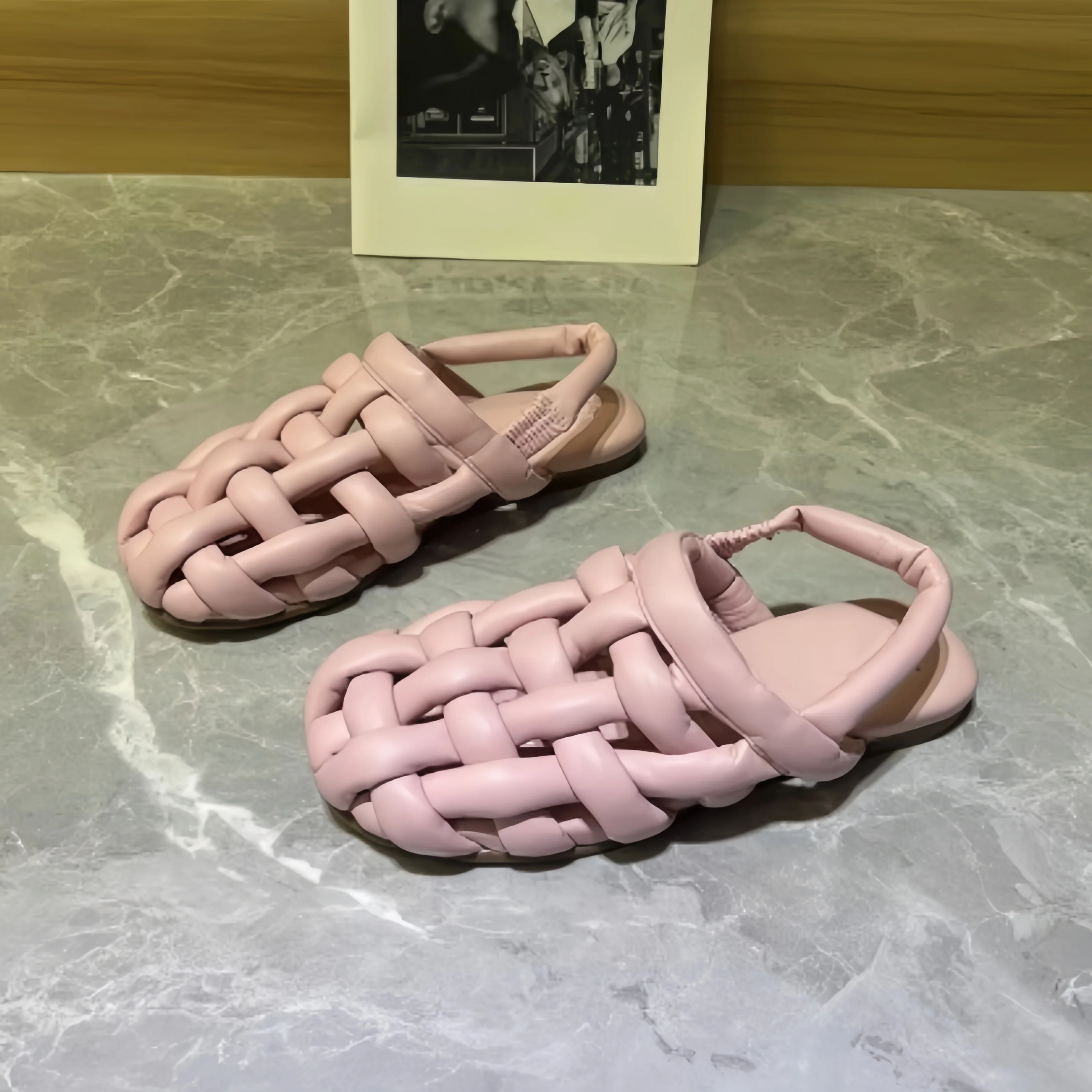 

New Square Hollow Weave Women Shoe Flat Sandals Sole Slingback Solid Buckle Strap Retro Sexy MaryJane Comfortable Slingback Flat