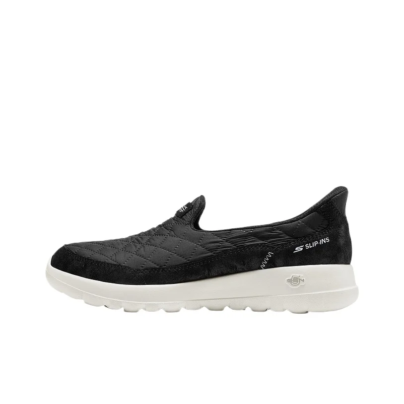 Skechers Low top Walking Shoes Women's 125738-BKW