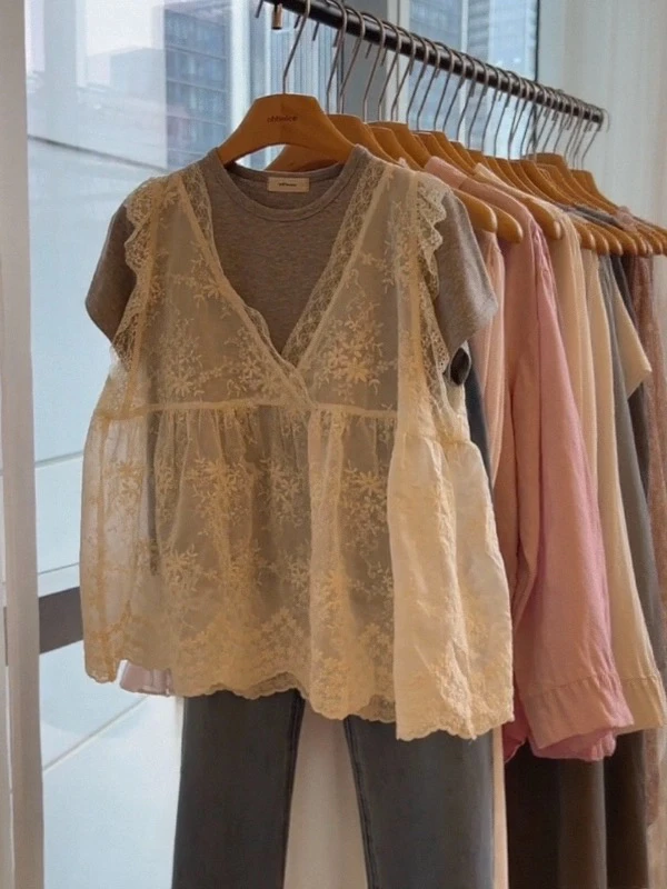 Korean Style Lace Vest Short Sleeve round Neck Commute Women's Summer Fashion Top Breathable Loose Fit  Color Shirt