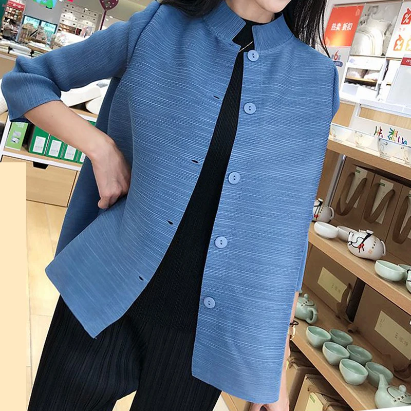 2023 Spring/Summer New Pleated Top Loose Standing Neck Button Cardigan Coat Women Trendy Apricot Women