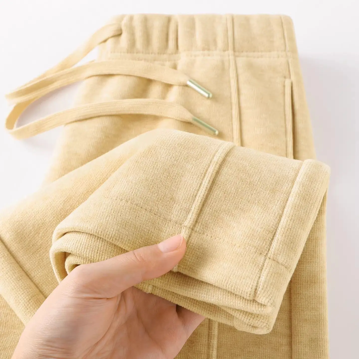 

Thiened Warm Straight Leg Pants High Waist Slim Fit Yellow Rice Noodle Pants Winter Casual Trousers for Young Men