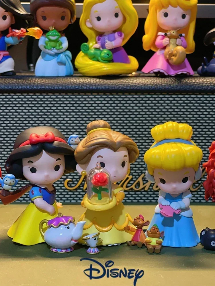 Disney  Cinderella Pocahonta Snow White Ariel Rapunzel Mulan Belle Moana Jasmine Brave Merida Blind Box Toy Gift