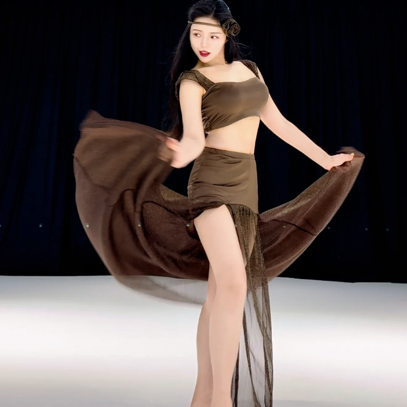 

Новый комплект для практики танца живота, продвинутый сексуальный костюм для выступлений для взрослых и женщин, профессиональная тренировочная одежда для восточного танца живота