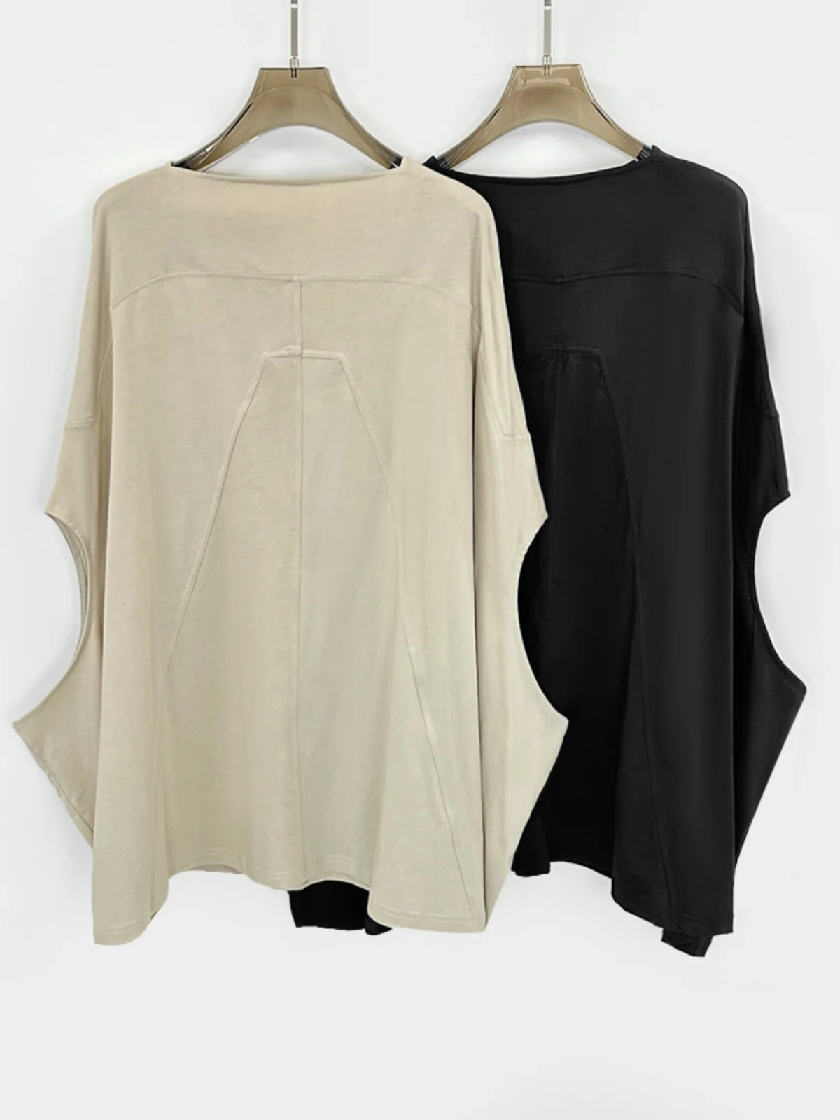 

Casual Loose Men's Cotton Tank Top with Bat Design round Neck No Sleeve T-Shirt in Dark Style with Irregular Splicing