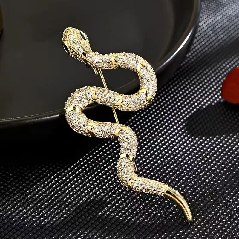 2025 New Zodiac Year Snake Brooches Full of Rhinestone Crystals Animal Lapel Pins Luxury Women's Brooches Badge Jewelry Gifts