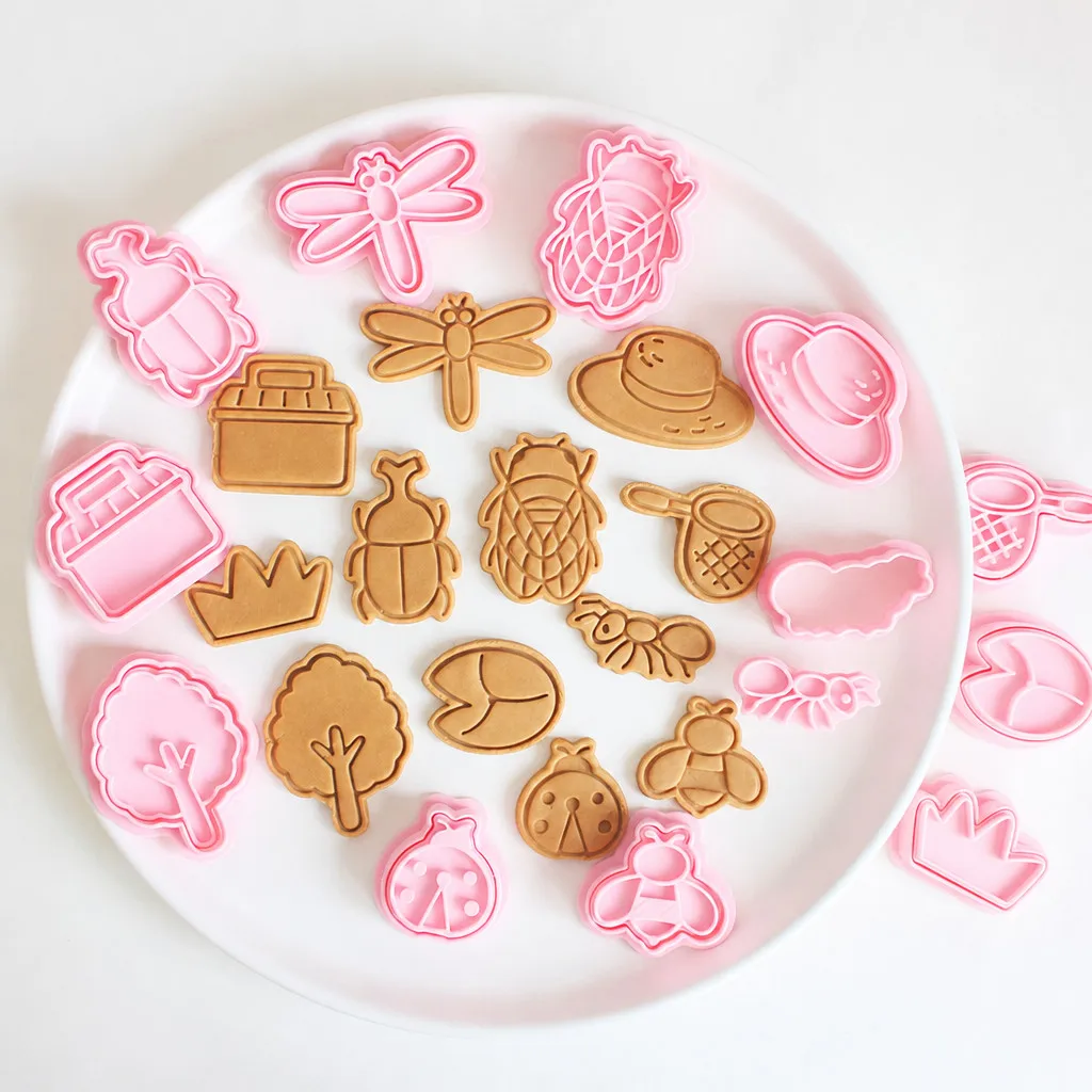Cute Cartoon Insect Cookie Cutters Biscuit Mold Stamp Kitchen Baking Pastry Bakeware Dessert Baking Supplies
