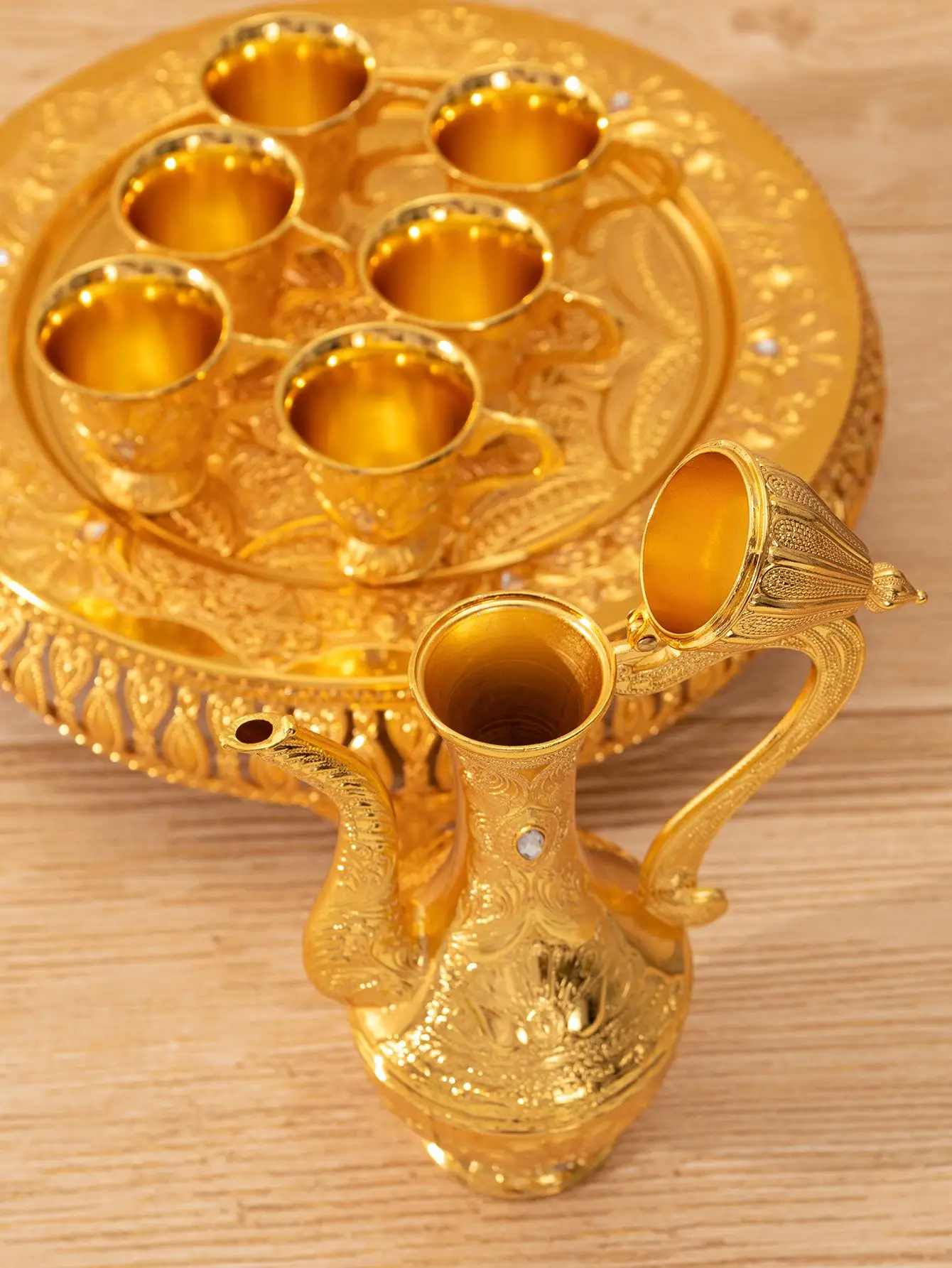 Creative European white wine glass set household wine set small wine glass metal wine pot wine dispenser high-end Russian wine p