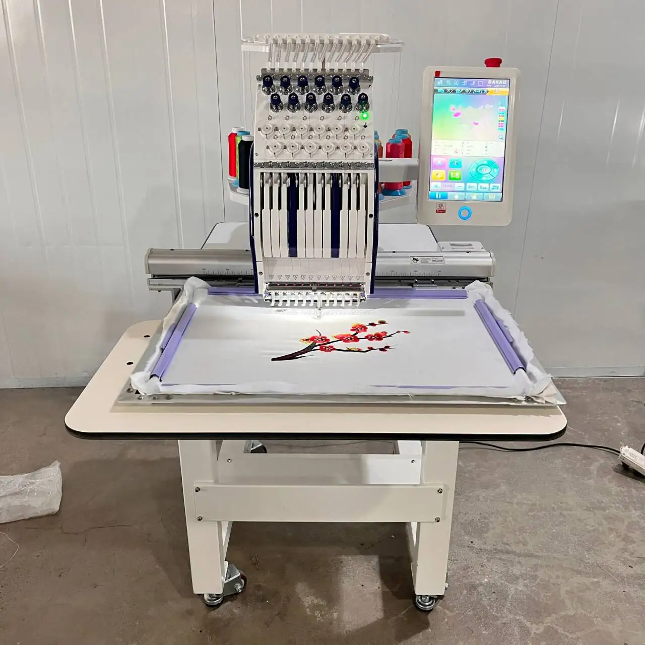 Yeshi Single Head Monogram Computerized Dahao A15 Computer Embroidery Machine for Cap/T-shirt/Finished Garments