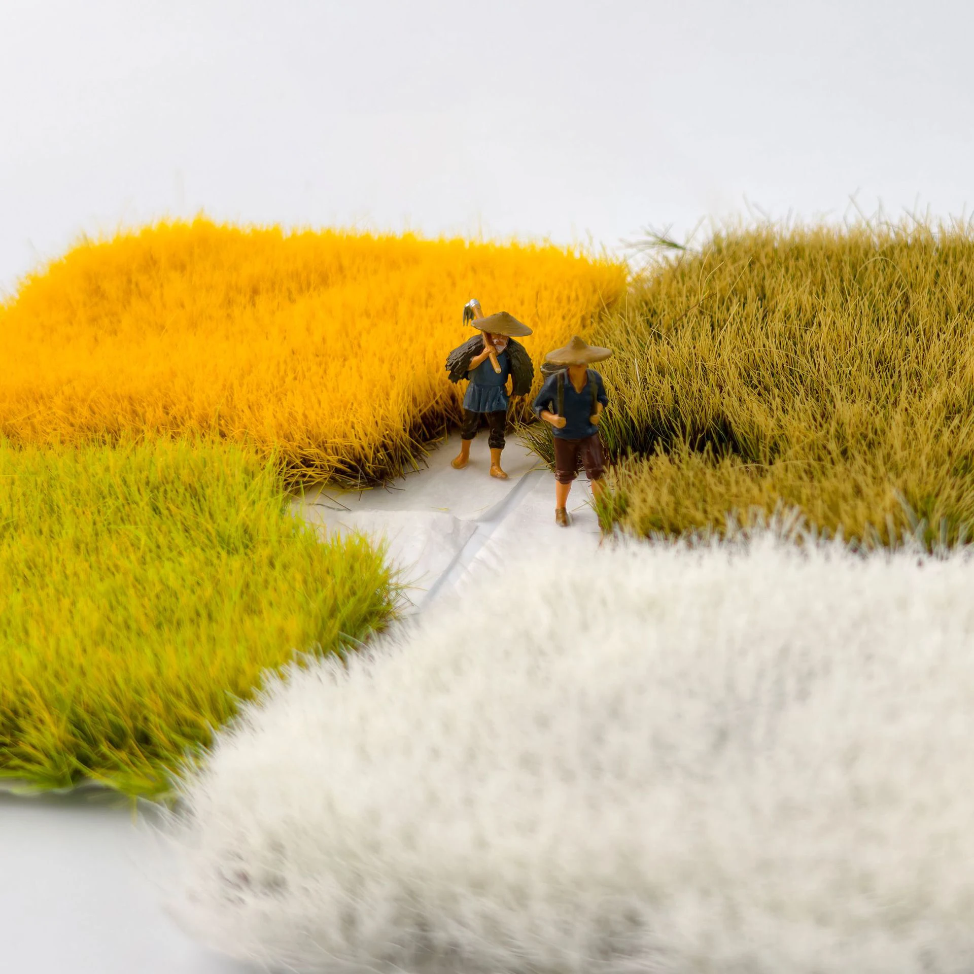 12MM Static Hand-tearable Grass Clusters Model Kits Artificial Tuft Lawn Micro Scenery Materials Diorama Accessories 1Pcs