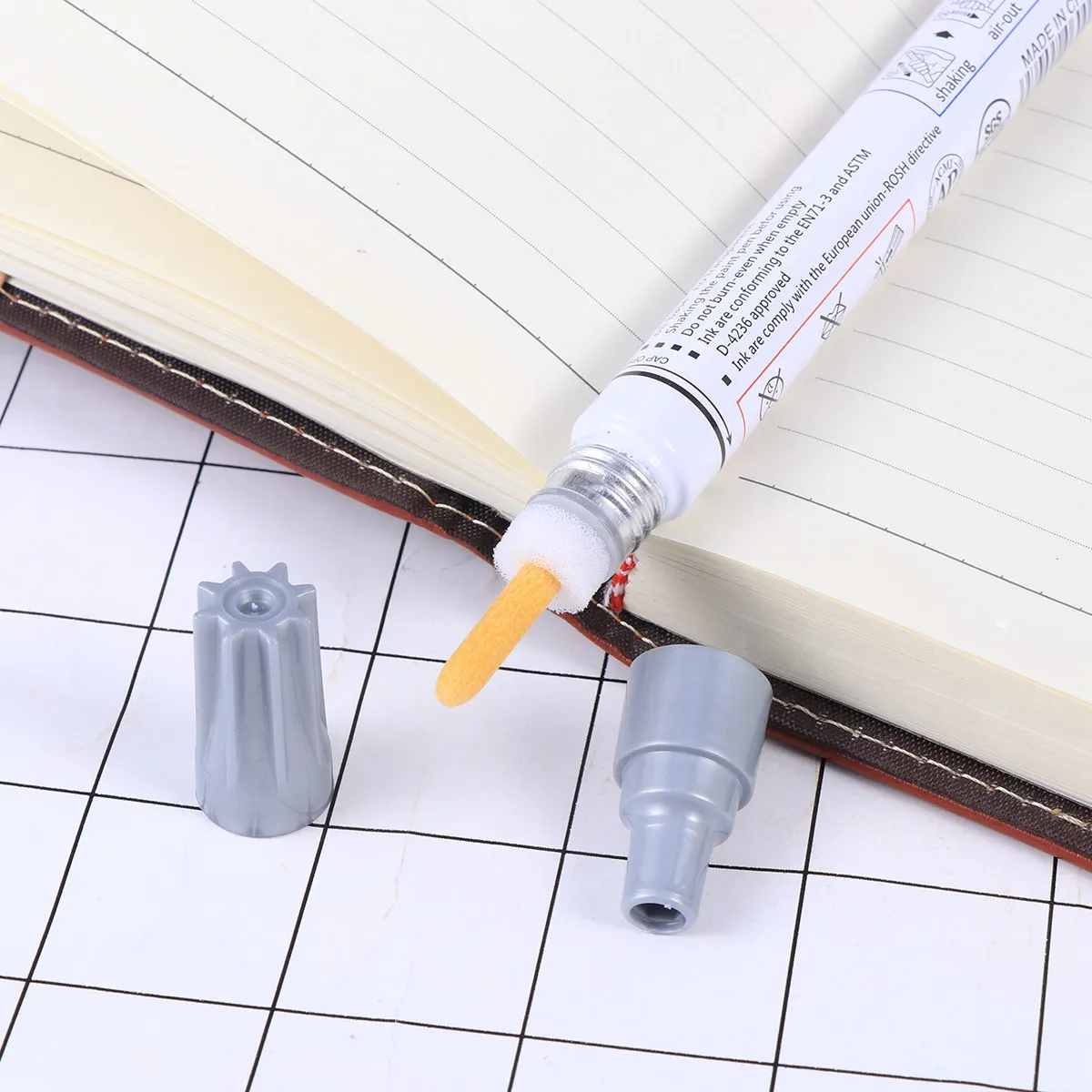 Car Scratch Repair Pen Silver Automotive Touch-Up Paint Concealing Tool for Metal Glass Wood Stone Plastic Paper Prevent Rust