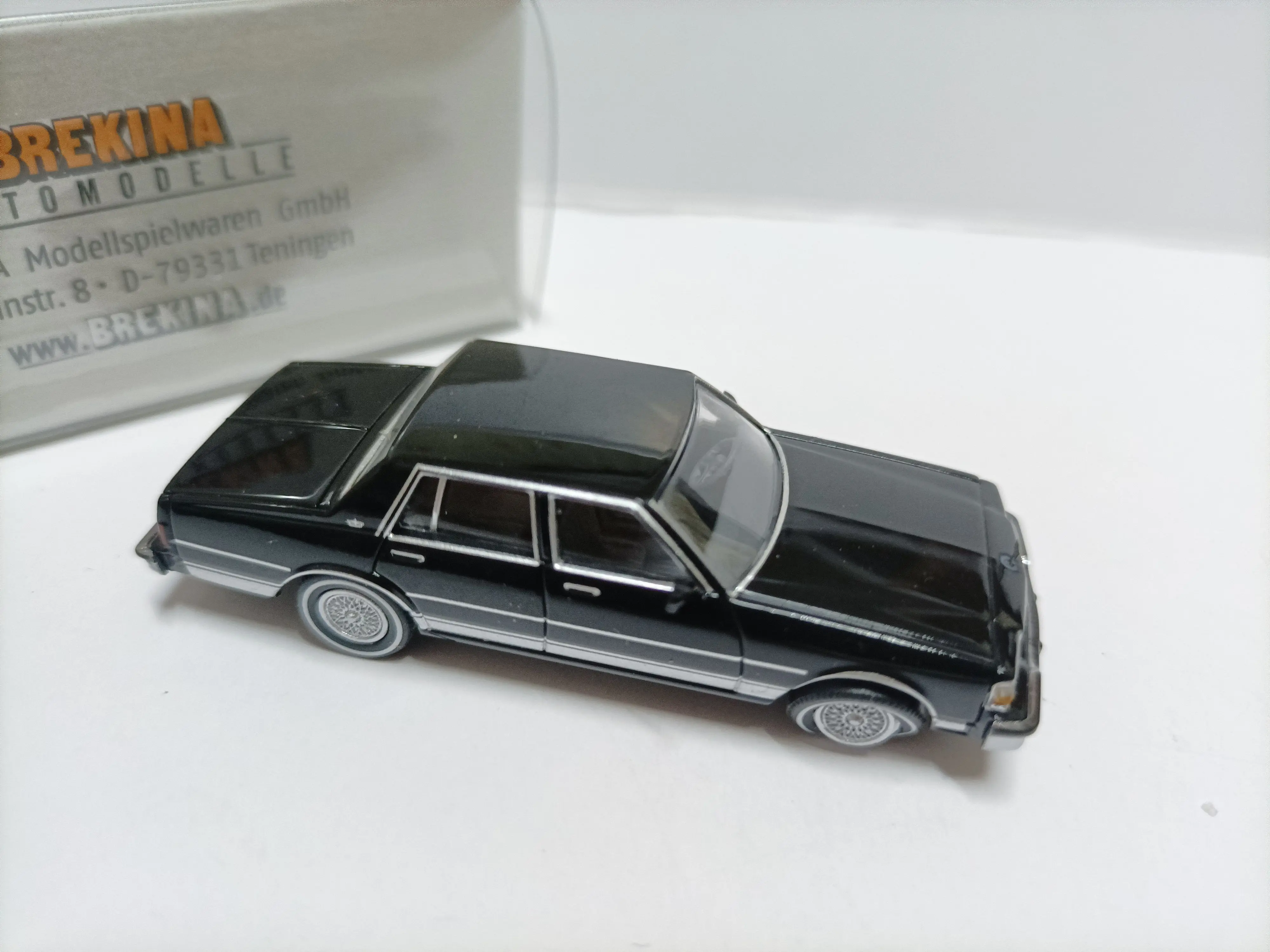 Brekina 1:87 Caprice 1987 Vintage Car Simulation Limited Edition Resin Metal Static Car Model Toy Gift