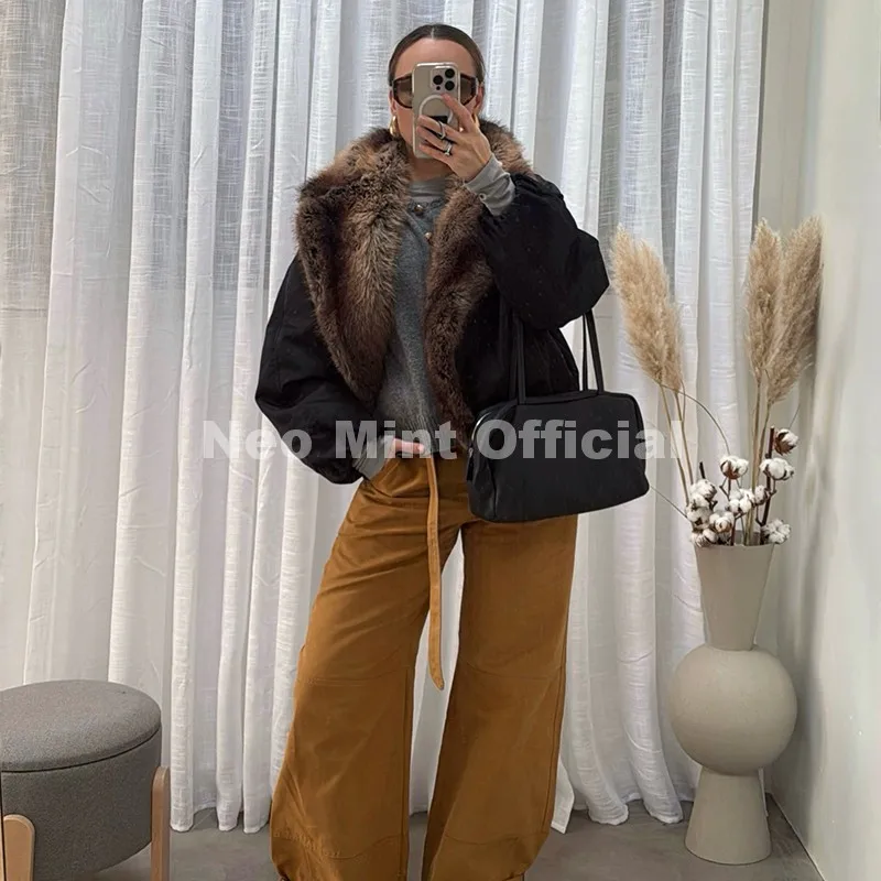 Neo Mint Trendy 2026 Fur Collar Bomber Jacket Women Winter Warm Padded Coat Parkas Luxury Brand Quilted Puffer Jackets Overcoats
