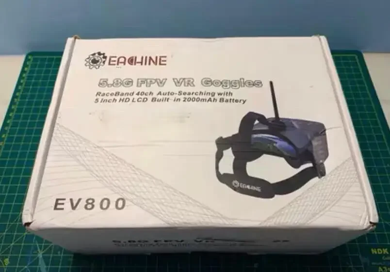 Eachine EV800 5 Inches 800x480 FPV Goggles Video Glasses 5.8G 40CH Raceband Auto-Searching Build in Battery