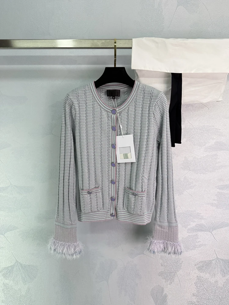 

Spenneooy Autumn Winter Indoor Fashion Grey Color Knitting Cardigan Women's O-Neck Button Pocket Feathers Long Sleeve Sweaters