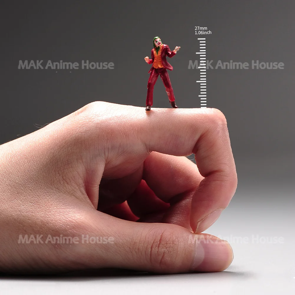 Miniaturas pintadas 1/64 sexy maiô casal moda mulher adereços figuras modelo cena de garagem bonecas criativas carro brinquedo