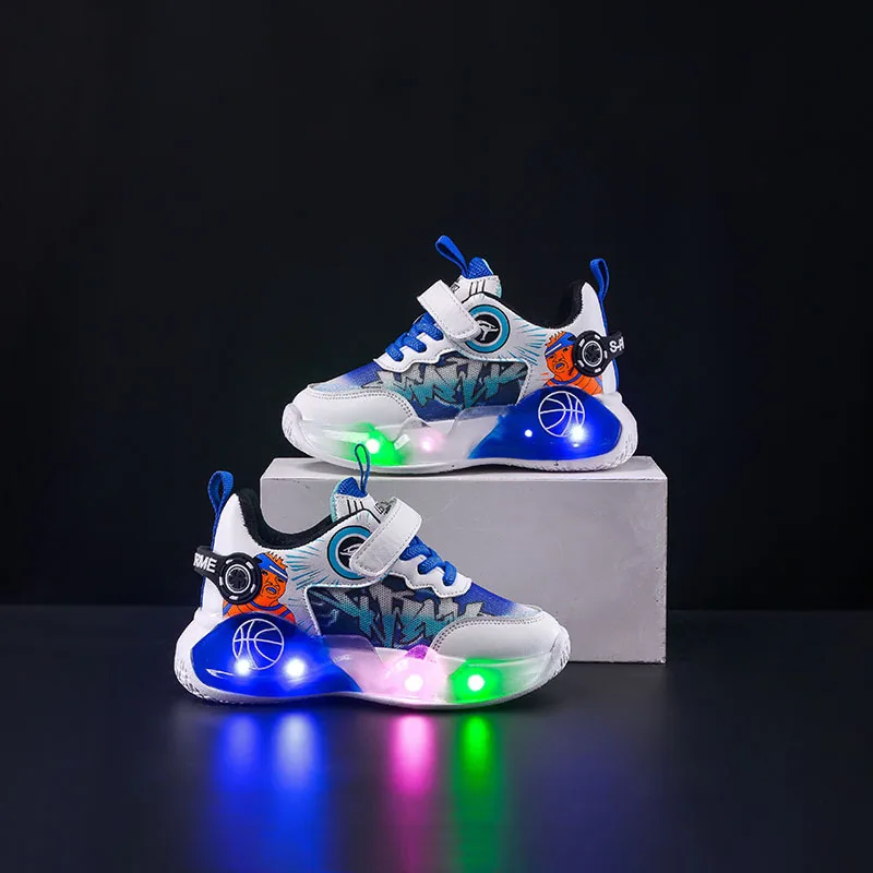 Disney zapatillas de correr con luz LED para niños, zapatillas de baloncesto de tela de red, zapatos ligeros para niños medianos